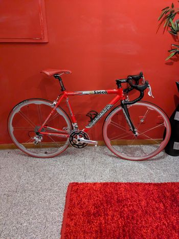 Cannondale Caad8 Red Cannondale CAAD Team Saeco 2025