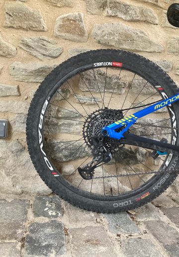 Używany Mondraker Foxy R 2015 Mountainbike — zdjęcie 3 z 3