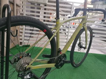 Used Pinarello Granger X3 Disc 2023 Road & Gravel, Verde — image 4 of 4