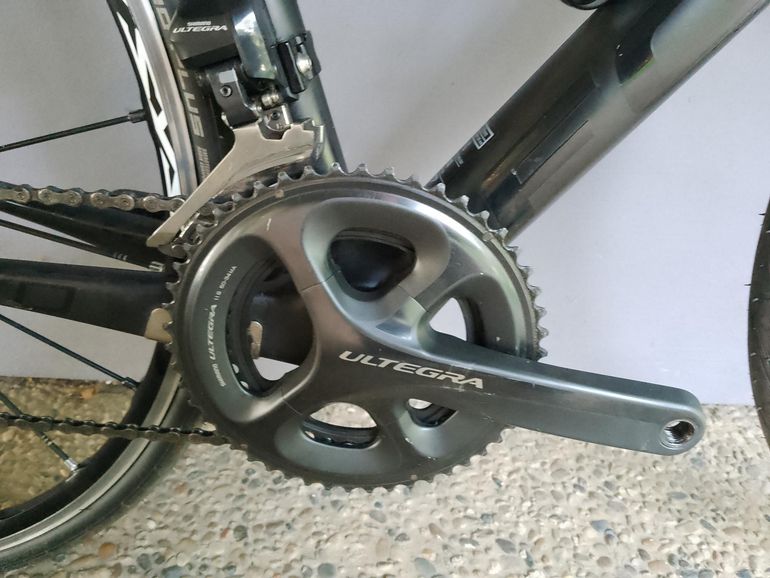 Used Focus Cayo Ultegra DI2 2016 Road & Gravel, Black — image 3 of 11
