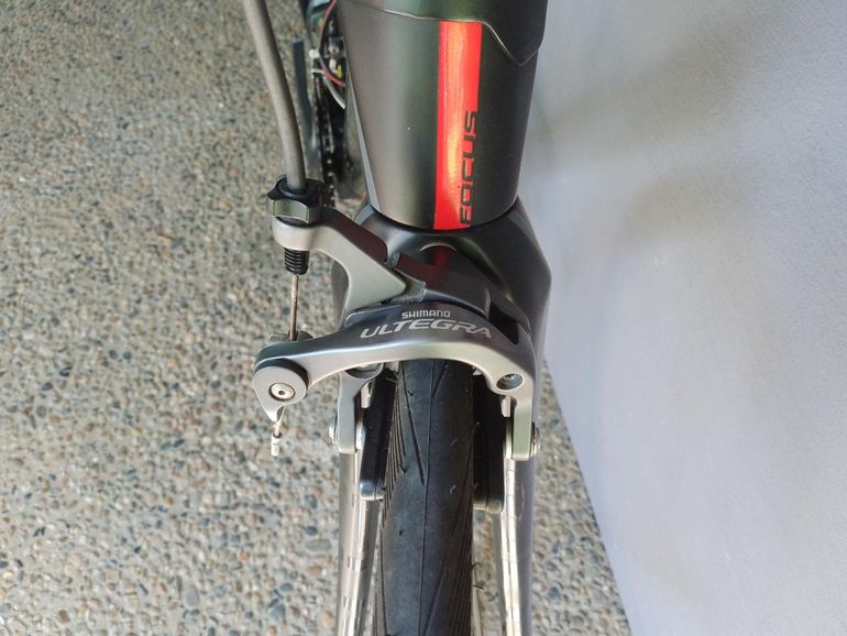 Used Focus Cayo Ultegra DI2 2016 Road & Gravel, Black — image 4 of 11