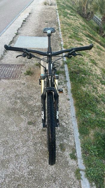 Used Giant Trance 27.5 2 LTD 2016 Mountainbike, Black — image 10 of 10