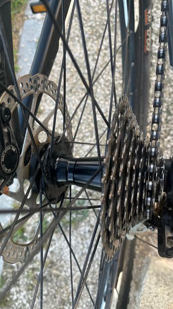 Used Giant Trance 27.5 2 LTD 2016 Mountainbike, Black — image 5 of 10