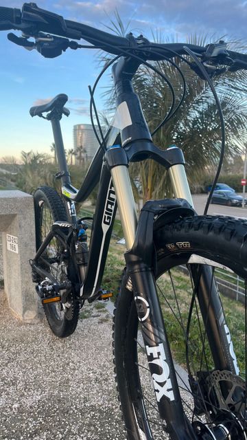 Brugt Giant Trance 27.5 2 LTD 2016 Mountainbike — billede 9 af 10