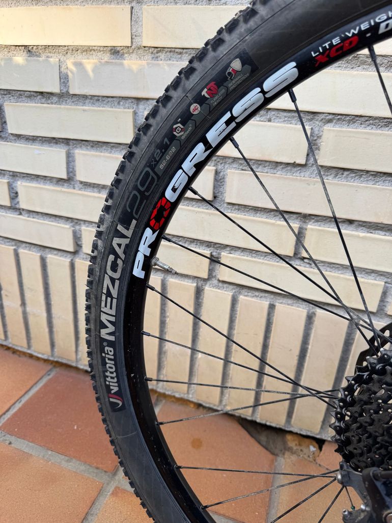Brugt Cannondale F29 Carbono 2014 Mountainbike — billede 8 af 14