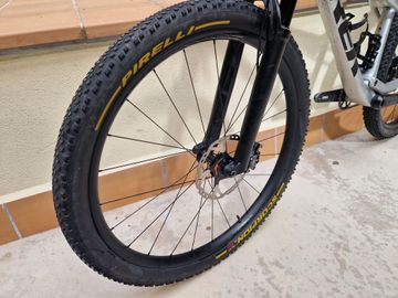 Brugt Trek Supercaliber SLR 9.8 XT Gen 2 2024 2024 Mountainbike — billede 3 af 17