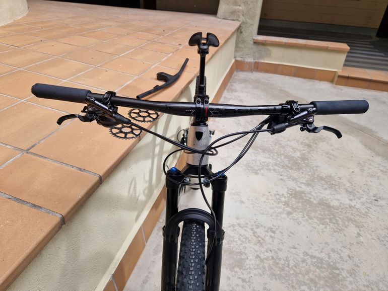 Brugt Trek Supercaliber SLR 9.8 XT Gen 2 2024 2024 Mountainbike — billede 8 af 17