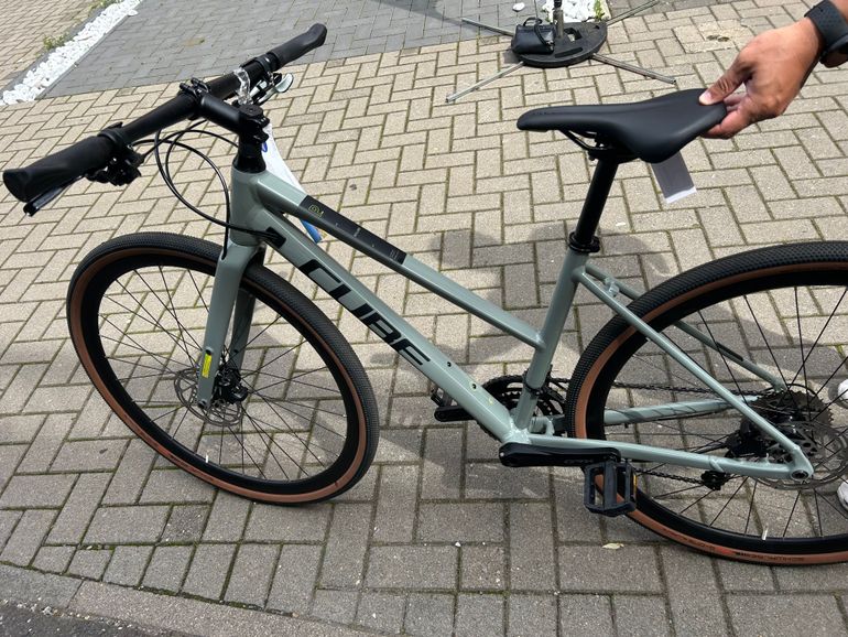 Used CUBE NULANE PRO 2023 2023 Road & Gravel — image 3 of 4