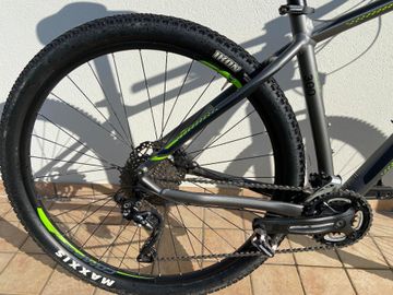 Gebrauchtes Merida BIG NINE 300 2020 Mountainbike, Hellgrau — Bild 2 von 5