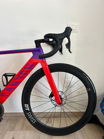 Canyon Aeroad CF SLX 7 Disc eTap 2023 2023 Road & Gravel usato, Viola — immagine 12 di 12