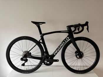 Używany Pinarello Dogma X 2024 Road & Gravel — zdjęcie 2 z 10