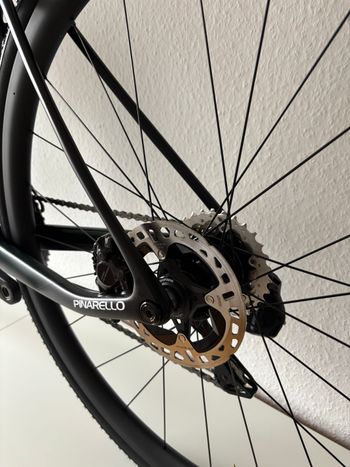 Używany Pinarello Dogma X 2024 Road & Gravel — zdjęcie 9 z 10