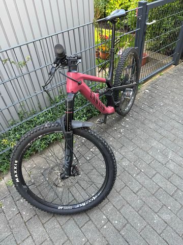 Used Canyon Spectral SRAM GX Eagle 2021 Mountainbike, Red — image 1 of 4