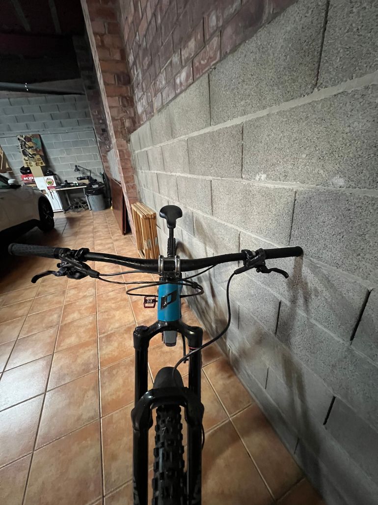 Propain Tyee AL 29" 2022 2022 Mountainbike usato, Blu — immagine 3 di 8