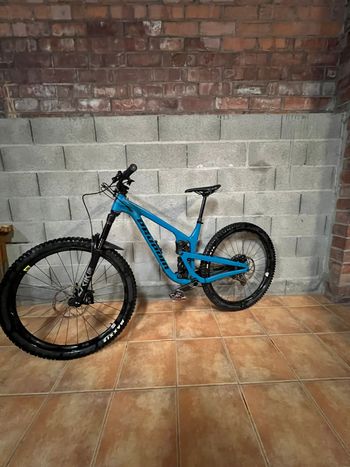 Propain Tyee AL 29" 2022 2022 Mountainbike usato, Blu — immagine 2 di 8