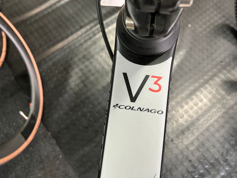 Used Colnago V3 Disc Rival AXS Bike 2023 2023 Road & Gravel, Schwarz — image 10 of 10
