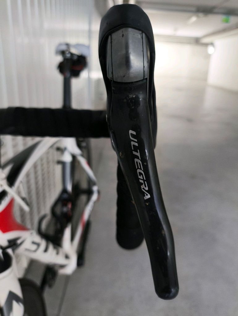 Używany Fuji SST 2.0 2012 2012 Road & Gravel — zdjęcie 2 z 9