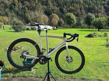 BMC Teammachine Shimano Dura Ace Di2 2023 Road & Gravel usato