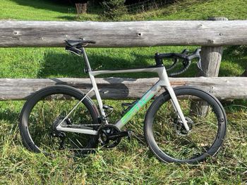 Used BMC Teammachine Shimano Dura Ace Di2 2023 Road & Gravel — image 3 of 3