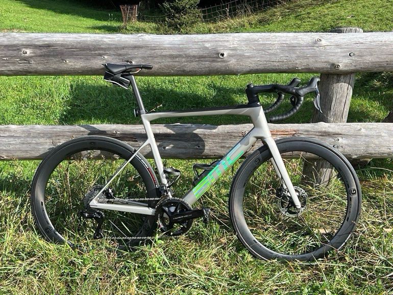 Used BMC Teammachine Shimano Dura Ace Di2 2023 Road & Gravel — image 3 of 3