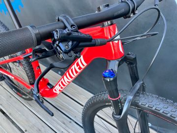 Gebrauchtes Specialized Epic Comp 2021 2021 Mountainbike, Rot, 29 — Bild 2 von 7