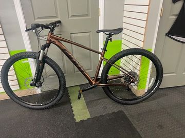 Used Giant Talon 1 2022 2022 MTB