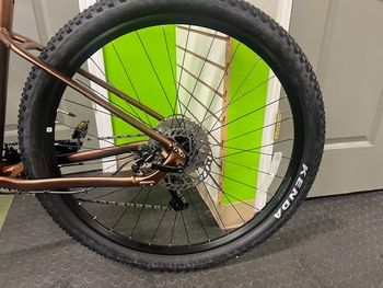 Used Giant Talon 1 2022 2022 Mountainbike, Orange, 27.5, 29 — image 6 of 8