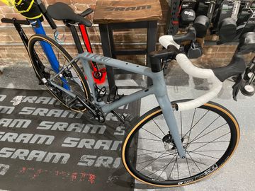 Used Vielo Strato 2022 Road & Gravel, Light Gray — image 3 of 6