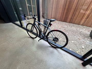 Used Vielo Strato 2022 Road & Gravel, Light Gray — image 1 of 6