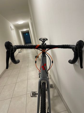 Used CUBE CROSS Race Pro 2017 2017 Road & Gravel, Hellgrau — image 2 of 8