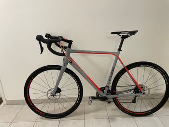 Used CUBE CROSS Race Pro 2017 2017 Road & Gravel, Hellgrau — image 1 of 8