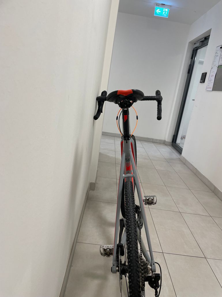 Used CUBE CROSS Race Pro 2017 2017 Road & Gravel, Hellgrau — image 3 of 8