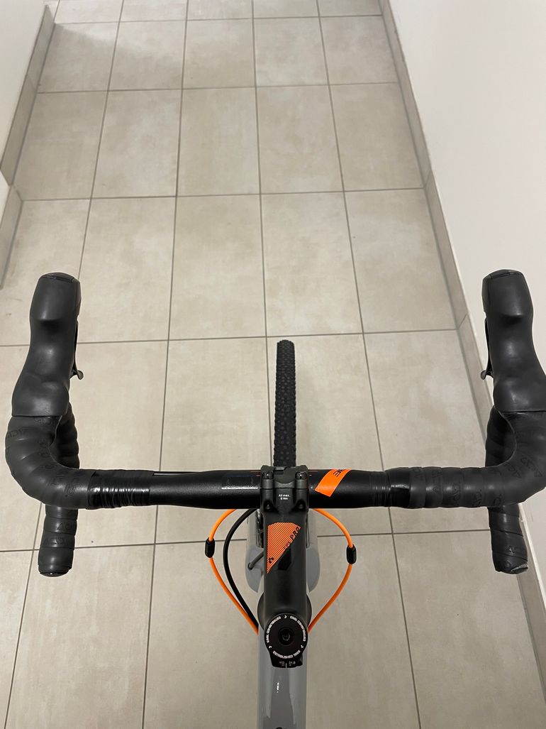 Used CUBE CROSS Race Pro 2017 2017 Road & Gravel, Hellgrau — image 7 of 8