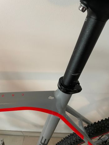 Used CUBE CROSS Race Pro 2017 2017 Road & Gravel, Hellgrau — image 8 of 8