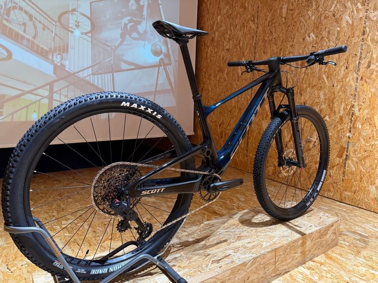 Brugt Scott Spark Rc Team 2025 2025 Mountainbike — billede 6 af 6