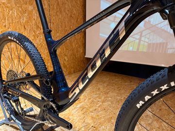 Brugt Scott Spark Rc Team 2025 2025 Mountainbike — billede 4 af 6