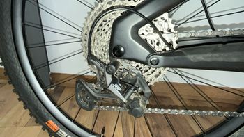 Używany Rotwild RX750 Core 2023 - Talla M 2023 Mountainbike — zdjęcie 18 z 19