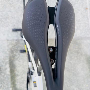 Used Giant TCR Advanced 2 KOM 2025 2025 Road & Gravel, White — image 5 of 8