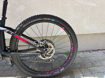 Used CUBE STING WS 140 HPC RACE 2020 2020 Mountainbike — image 8 of 10
