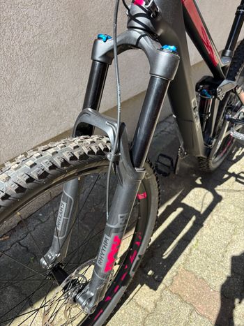 Used CUBE STING WS 140 HPC RACE 2020 2020 Mountainbike — image 4 of 10