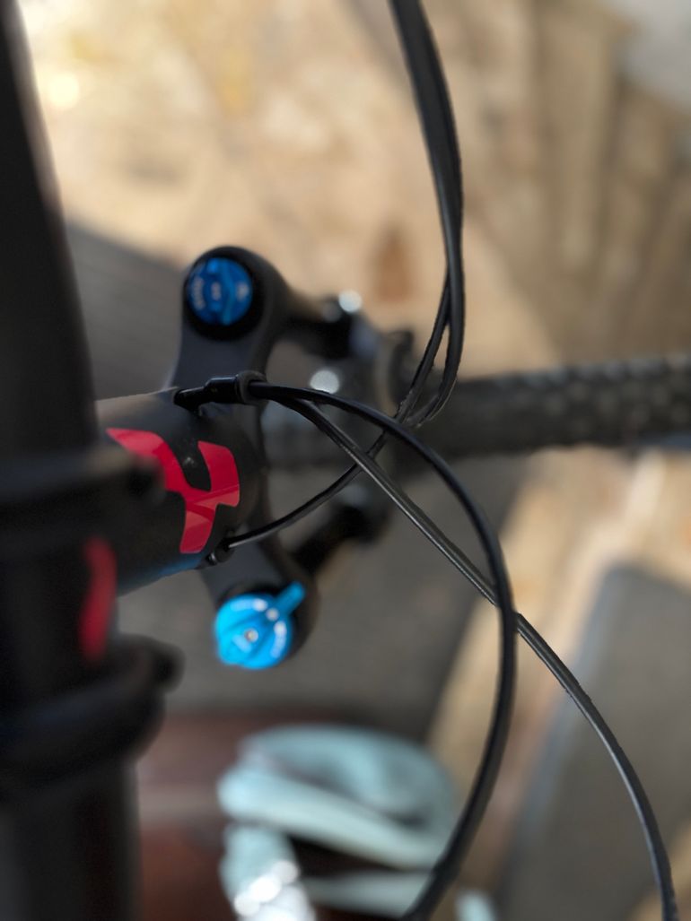 Used CUBE STING WS 140 HPC RACE 2020 2020 Mountainbike — image 5 of 10