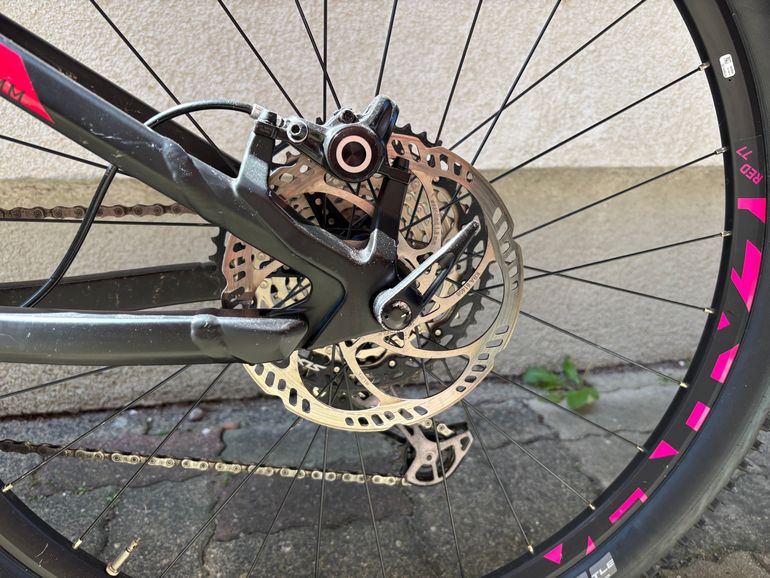 Used CUBE STING WS 140 HPC RACE 2020 2020 Mountainbike — image 6 of 10