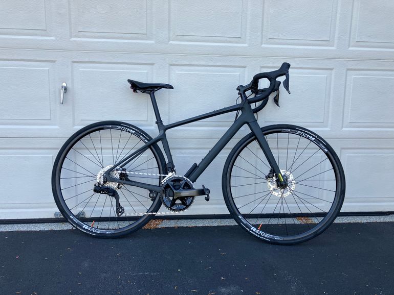Used Cannondale Synapse Carbon 2 LE 2024 2024 Road & Gravel — image 1 of 3