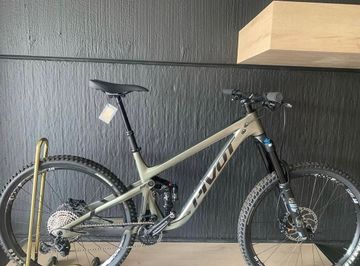 Pivot Firebird Ride Xt 2024 MTB d'occasion