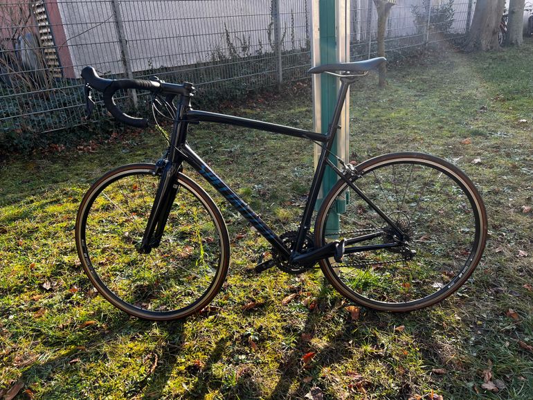 Used Specialized Allez Elite 2019 2019 Road & Gravel, Black — image 1 of 12