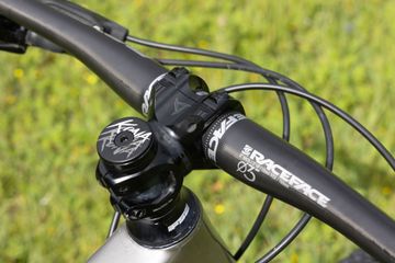 Käytetty Kona Hei Hei CR/DL 2024 2024 Mountainbike — kuva 15 / 21