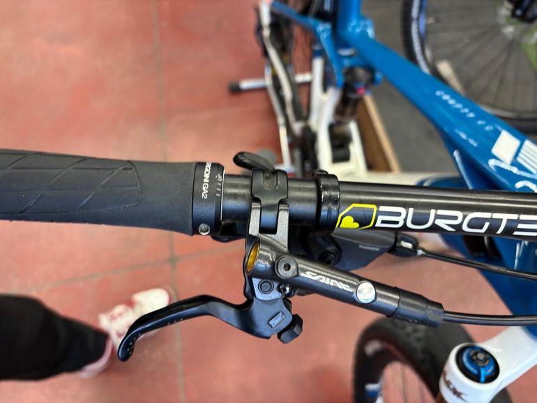Used Mondraker Crafty Carbon RR 2020 2020 Mountainbike, White, 29 — image 2 of 7