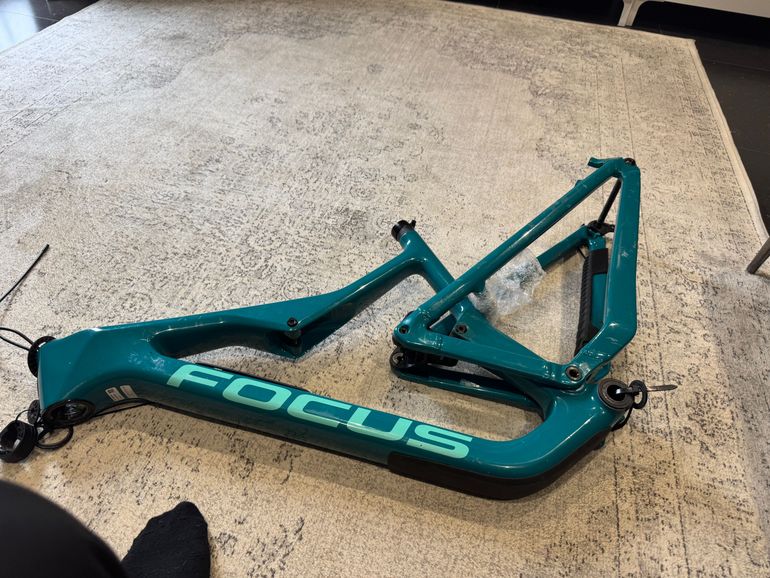 Focus JAM 8.9 2022 Frameset 2022 Mountainbike de segunda mano, Azul — imagen 2 de 33