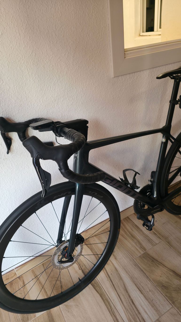 Used Giant Tcr Shimano 105 Di2 2025 Road & Gravel, Green — image 4 of 6