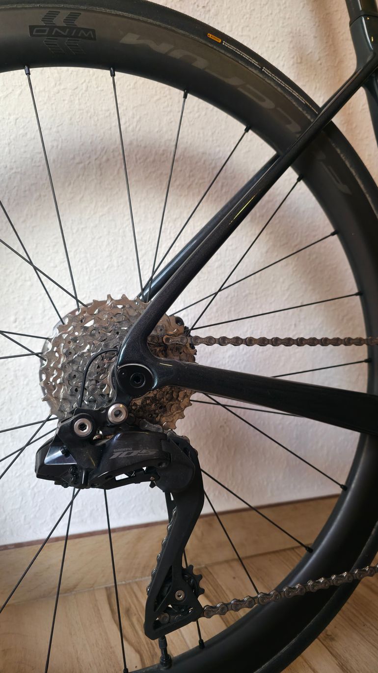 Used Giant Tcr Shimano 105 Di2 2025 Road & Gravel, Green — image 2 of 6